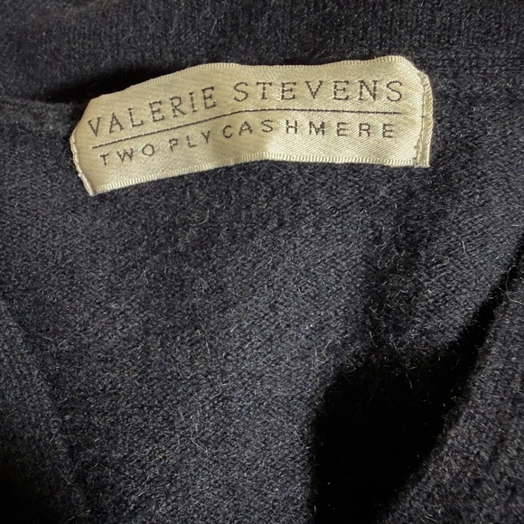 Vintage Valerie Stevens 2Ply 100% Cashmere V-Neck Sweater Navy Blue Size L - Picture 3 of 4